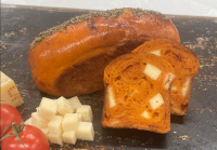 日本初！UMAMIをテーマにした食パン専門店から、新たなうま味“ゴーダチーズ”を使用した「UMAMI食パン とまとちーず」が3月19日から新登場！