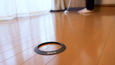 世界初！フローリングでも転がる音がしないゴルフボール　自宅で手軽にパター練習できる「サイレントボール」新発売