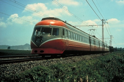 当時の先端的技術を採用した独自性や、後の鉄道に与えた影響、保存の状態などが評価され「ロマンスカー・SE（3000形）」が日本機械学会「機械遺産」に認定されます