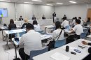 大勢の報道陣が集まって行われた記者会見 大勢の報道陣が集まって行われた記者会見