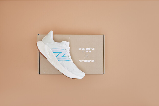 BLUE BOTTLE COFFEE × New Balanceコラボレーションシューズ「Fresh Foam X 1080 v12」が8月1日に登場