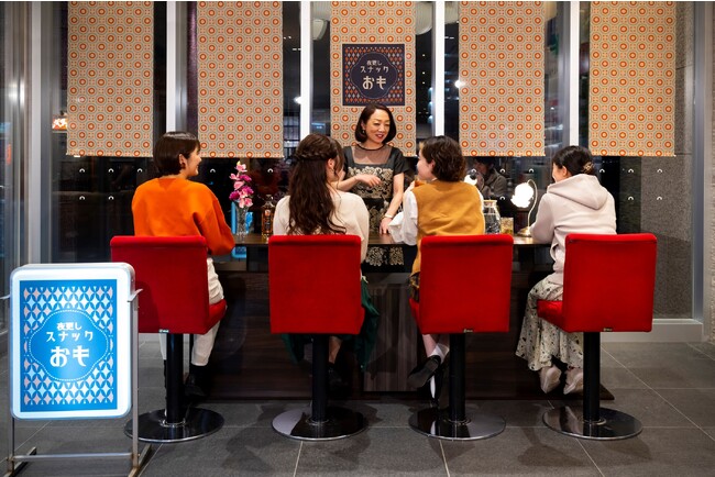 【OMO3札幌すすきの by 星野リゾート】すすきののスナックと旅行客をマッチングするサービスが登場！「夜更かしスナックOMO」今年も開催