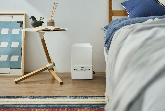 セットも片付けも簡単な“マット&ホース不要”タイプから さらにコンパクトなサイズが新登場　ふとん乾燥機『スマートドライ』（RF-UA10）新発売