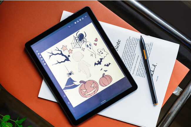 フロントライト搭載のRLCDカラー電子ペーパータブレット「Eyemoo S1」