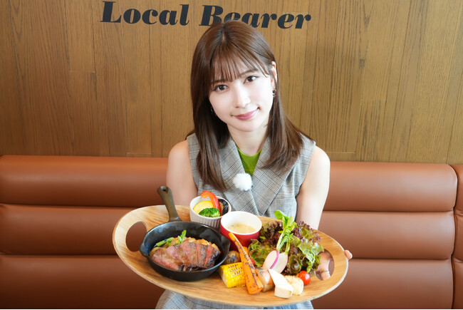 ～YouTubeチャンネル「ゆるふわたいむ」コラボ企画第２弾！～　雪平莉左さん監修「北海道まるっとまんぷくプレート」をみのるダイニング札幌ステラプレイス店で８月８日（火）～８月２１日（月）まで提供