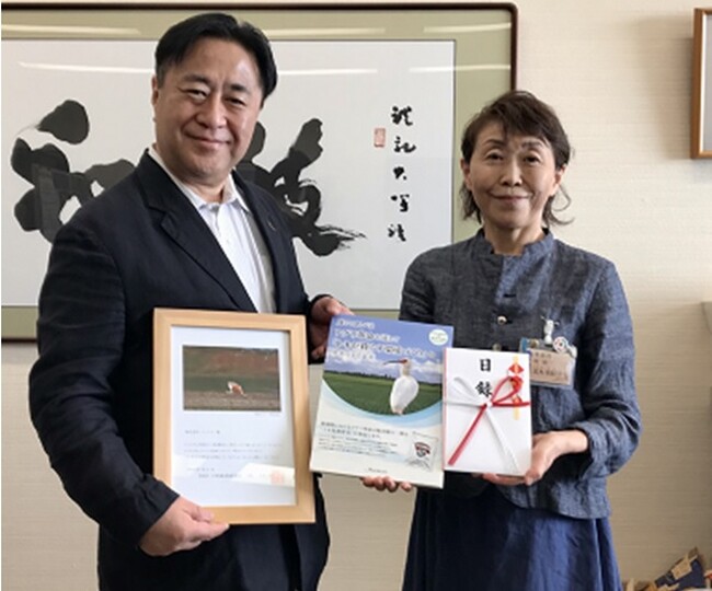 「新潟県トキ保護募金」、「佐渡市トキ環境整備基金」へ寄付金贈呈 -2011年から13年間継続-
