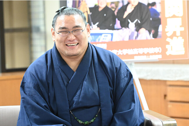 「柏は日本のふるさと」大相撲七月場所で幕内初優勝及び大関昇進の豊昇龍関が柏市長を表敬訪問しました