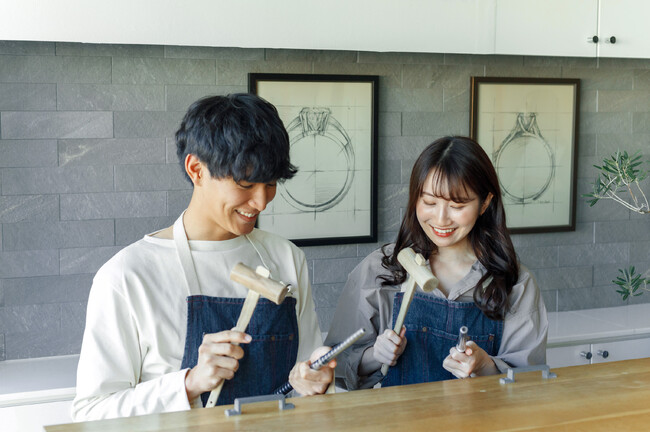 【エリア初出店】結婚指輪・婚約指輪を手作りできるCRAFY(クラフィ)が大阪 心斎橋にオープン！