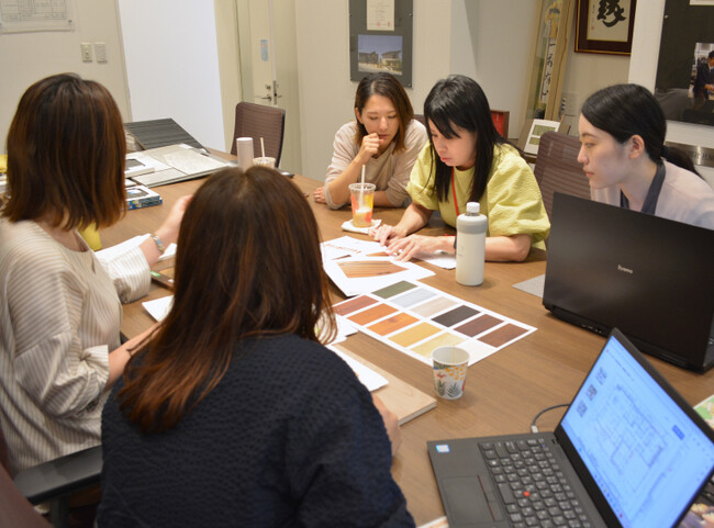 家族全員が体感できるリアル展示場で、株式会社日本中央住販が女性目線の住宅を計画