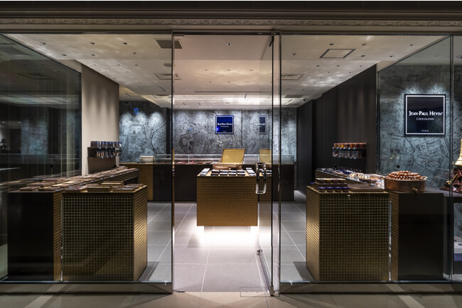 ジャン＝ポール・エヴァン（JEAN-PAUL HEVIN）日本橋三越本店の内装をデザイン