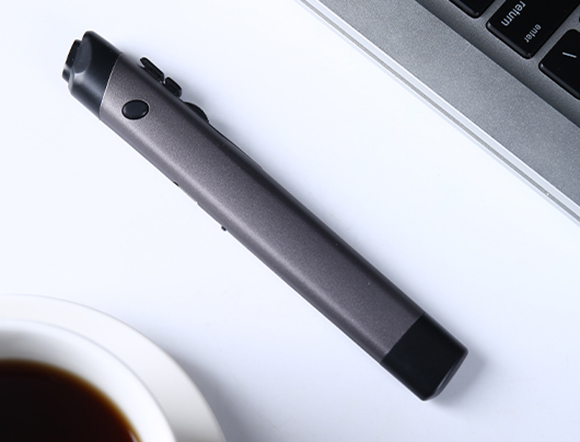 幅広い機器に対応し、リモコン・遠隔操作機能も搭載したマウス「PR-18」