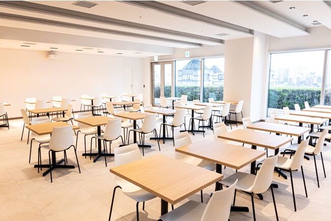 9月1日、様々なコンテンツを発信するコラボカフェ「Cafe Fan Base」が横浜ランドマークプラザにオープン！第一弾企画10月1日まで「魔法使いの嫁 cafe in Minatomirai」