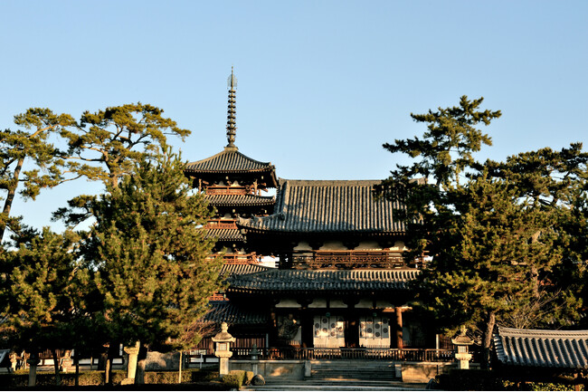 【奈良ホテル】3日間限定！世界文化遺産登録30周年 世界最古の木造建築『法隆寺』を訪れる宿泊して体験する『特別な奈良』を毎月お届けするプログラム「法隆寺の特別拝観付き宿泊プラン【朝食付】」販売について