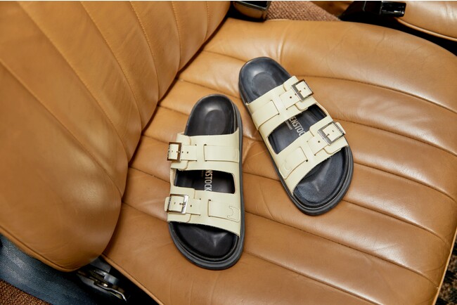 BIRKENSTOCKの人気シリーズより、 新モデルのST. BARTHSが登場