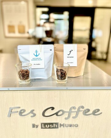 オープン1周年の「Fes Coffee By Lush Music」と創業100年を超える「ヤマナ茶業」がコラボ。静岡県を盛り上げる商品展開スタート！