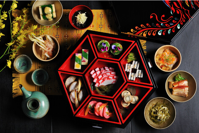 【星のや沖縄】「食」をとおして琉球王朝時代の食文化を知る「琉球宮廷料理づくり」を通年開催｜期間：2023年9月1日～