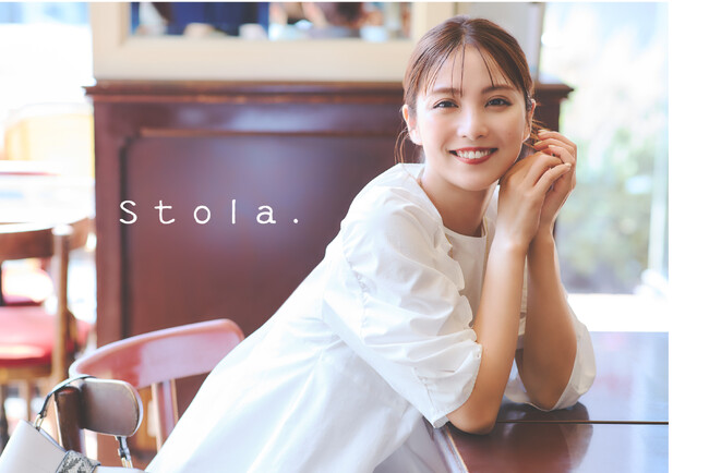 女優・石川恋が“今どきレディ”に。Stola.（ストラ）の大人可愛い秋ルックを人気スタイリスト石上美津江さんが提案