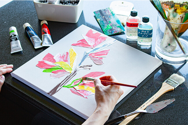 【界 仙石原】 山々の雄大な景色に抱かれる朝活アート制作「ひらめく朝の絶景アート」登場｜期間：2023年10月20日～11月20日