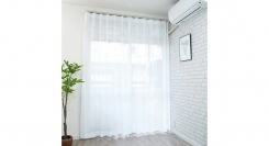 心地よい空間に！室内も秋の雰囲気に模様替えQoo10 「カーテン」の販売数ランキングTOP3発表～秋モードにアップデートできるインテリア小物も紹介～