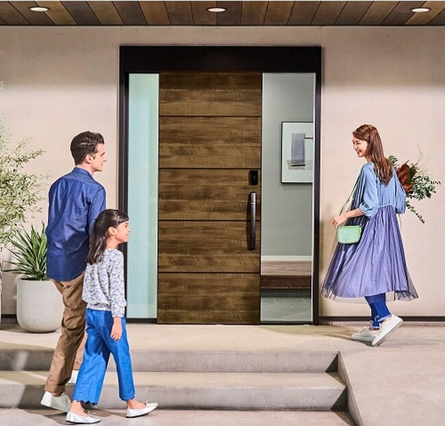 家族みんなが使いやすい新時代の玄関ドア「M30 顔認証自動ドア」が「第17回キッズデザイン賞」を受賞