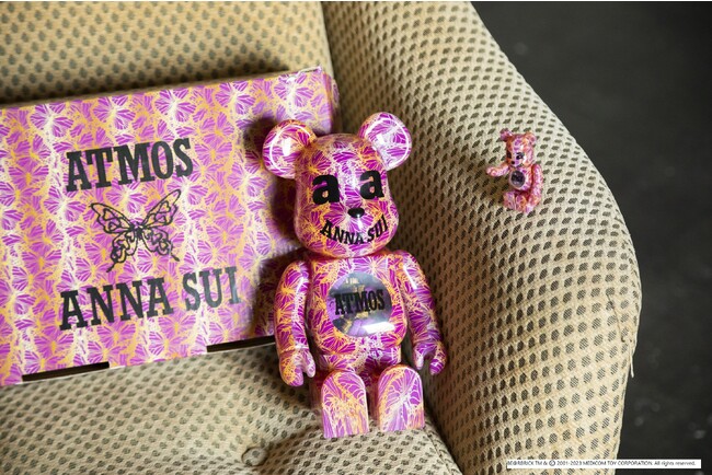 「atmos pink × BE@RBRICK × ANNA SUI 」のトリプルコラボが登場9月2日(土)発売!!