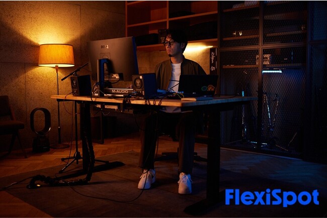 tofubeatsさん・前田有紀さんがスペシャルムービーに出演！特設サイト「Work like new」第一弾を公開