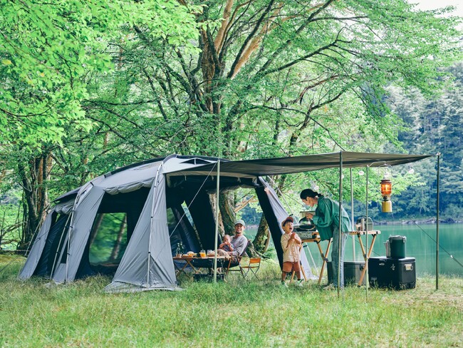 キャンプブランド『TOKYO CRAFTS（トウキョウクラフト）』から多様なシーンに適応できる「２ルームテント」、コンパクト形態の「サイドテーブル」が登場！8月28日（月）より先行販売開始！