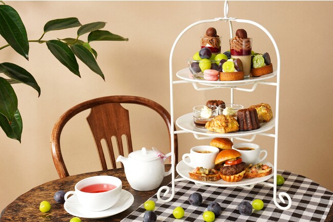 【ザ ロイヤルパークホテル 京都四条】今年も登場「シャインマスカットと栗のアフタヌーンティー 2023」