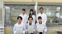 【高知高専】学生の論文が『Chemistry – An Asian Journal』誌のFront Coverに選出