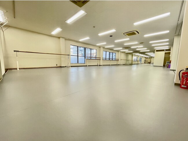 【芦屋バレエスクール】バレエスタジオがリニューアルオープン！　より広々とした、快適なバレエスタジオに