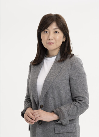 震災から12年。柚月裕子が地元・東北を舞台に書く“3.11クライムサスペンス”――　『逃亡者は北へ向かう』が「週刊新潮」（本日8/31発売）にて衝撃の開幕！！