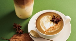 秋の訪れを感じる新商品　スパイス香るラテドリンクや秋の味覚を楽しむスイーツ　ホッと温まるエクセごはん　エクセルシオール カフェで９月14日（木)より発売