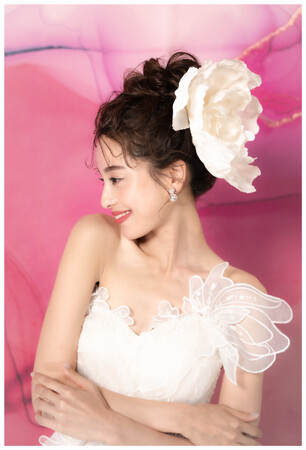 新時代の韓国ドレスが日本初上陸　【Bee’s Knees DRESS BOUTIQUE】
