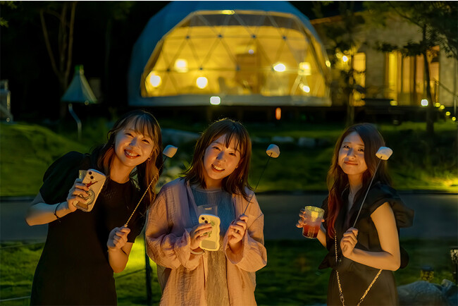 ≪開業１周年/日本一の星空×グランピング≫メモリアルフォトやプライベートサウナ付き客室、新たな魅力の発信を続ける【mokki STARDUST GLAMPING achi village】