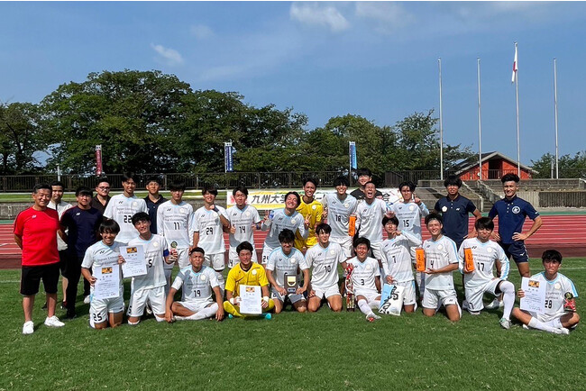 【日本経済大学】本学サッカー部が太宰府市内の中学生に部活動指導