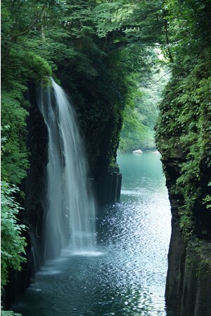 【関東発団体ツアー】秋の九州癒し旅♪東京九州フェリーで行く！日本神話ゆかりのパワースポット・高千穂峡ツアー
