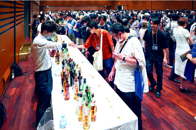 ” コニサークラブ発足イベント開催” 300種を超えるウイスキー・スピリッツ大試飲会、豪華ボトルが当たる抽選会も！