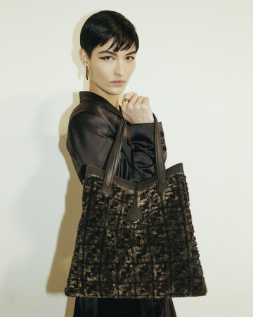フェンディ、新作バッグ「FENDI Origami」を発売！