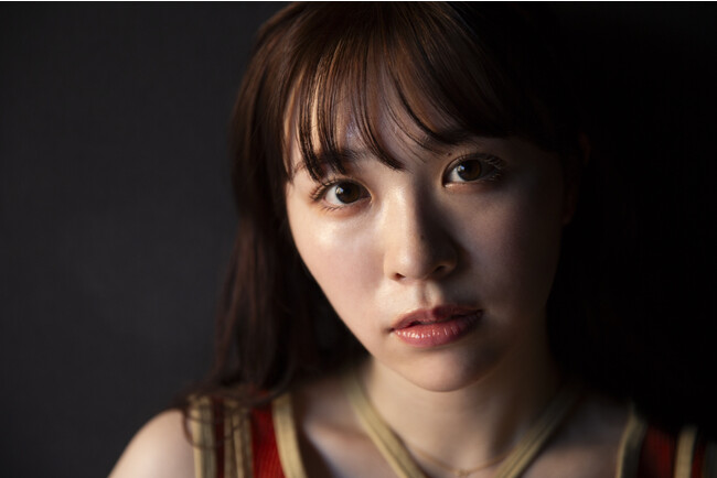写真家アンディ・チャオと元乃木坂46・渡辺みり愛のトークイベント開催。未公開ショットも公開