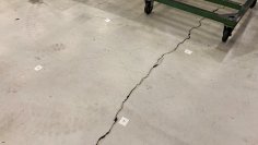 「サンドゲル工法」で危険な地盤沈下を解消する阿部技建と、コンクリート床の「一括施工」を推奨するモノリスコーポレーションが2023年8月より協業開始