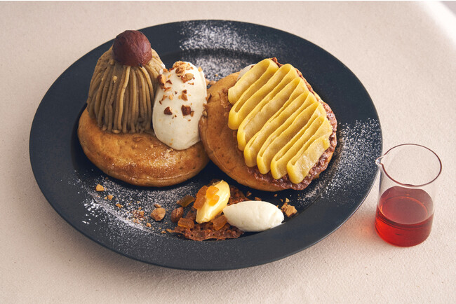 一皿で和栗モンブランと安納芋モンブランを楽しみ尽くす秋味覚パンケーキ、バタースコッチソースが隠し味のコク旨“蜜芋”タルトが新登場！ビブリオテークのモンブランフェア