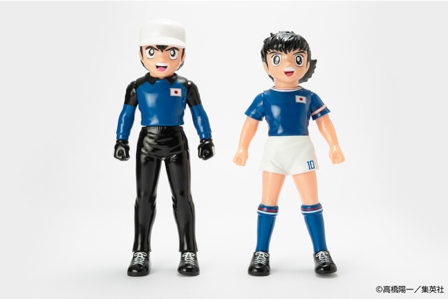 『キャプテン翼』日本製ソフビシリーズ “ヒキダシトイ『キャプテン翼』ソフビコレクション”より「大空翼」「若林源三」日本代表ユニフォームVer. の登場です。