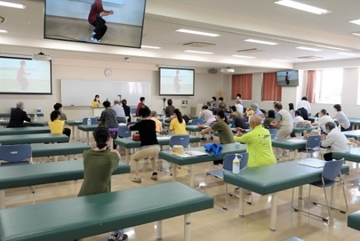 埼玉東上地域大学教育プラットフォーム（TJUP）公開講座 健康的な日常を過ごせるからだづくりと介護予防を目指す「毎日楽しく介護予防Part.３ ～筋トレ・口トレ・脳トレのススメ～」開催