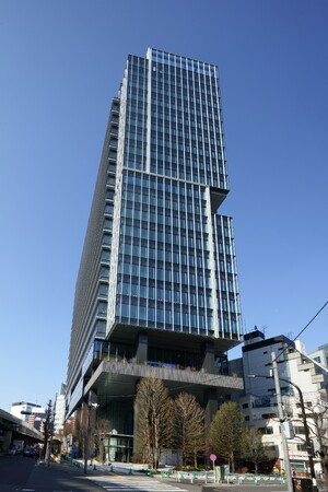 ウェルネスオフィスがワーカーの作業効率及び健康状態に与える効果に関する経済便益を推計