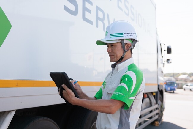 鴻池運輸、多摩営業所に『カミナシ』を導入。車両点検業務と新人ドライバー教育の効率化を実現