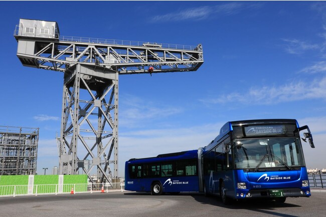 連節バス「ベイサイドブルー」が横浜ハンマーヘッドに乗入れします！