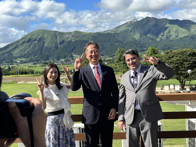 テレビ「投資家道中ひざくりげ」が人気の複眼経済塾は9月末まで塾生募集中：エミンと渡部清二が直接教える投資スクール複眼経済塾は教養が身につく投資術を教えますー無料説明会実施中・14日夜まで早割特典ー