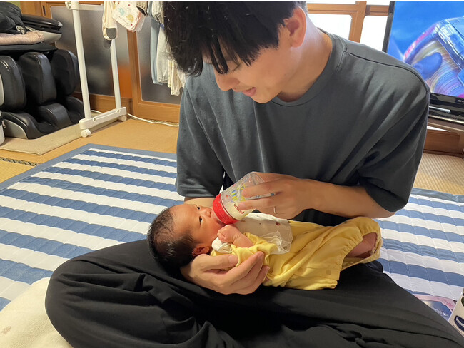 「産後パパ育休制度」施行から１年、“取るだけ育休”への不満も勃発する中で新たな施策育休復帰後のパパの家事・育児の状況を知るランクアップ「パパ育休アフターフォローシート」を導入