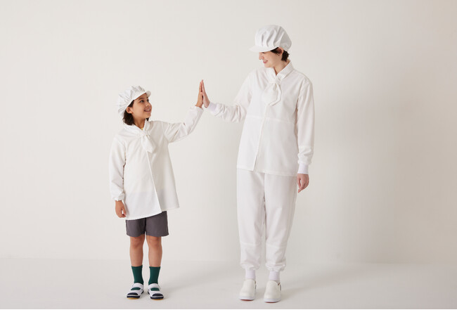 【給食調理の現場を進化させる】こどもと大人、未来につなぐ給食服の新ブランド「mirakum（ミラクム）」がデビュー