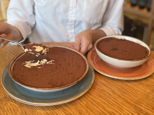 【オービカ モッツァレラバー】大好評のメガサイズ”ティラミス” 延長販売決定